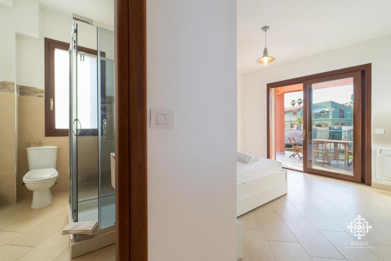 Villa Seaside - Beach Retreat With Jacuzzi Syrakuzy Zewnętrze zdjęcie