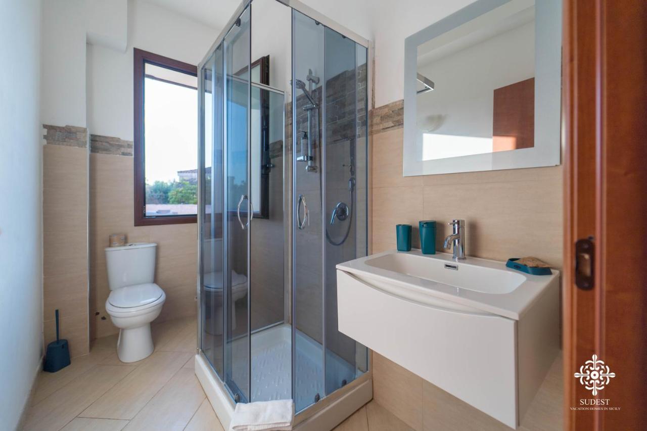 Villa Seaside - Beach Retreat With Jacuzzi Syrakuzy Zewnętrze zdjęcie