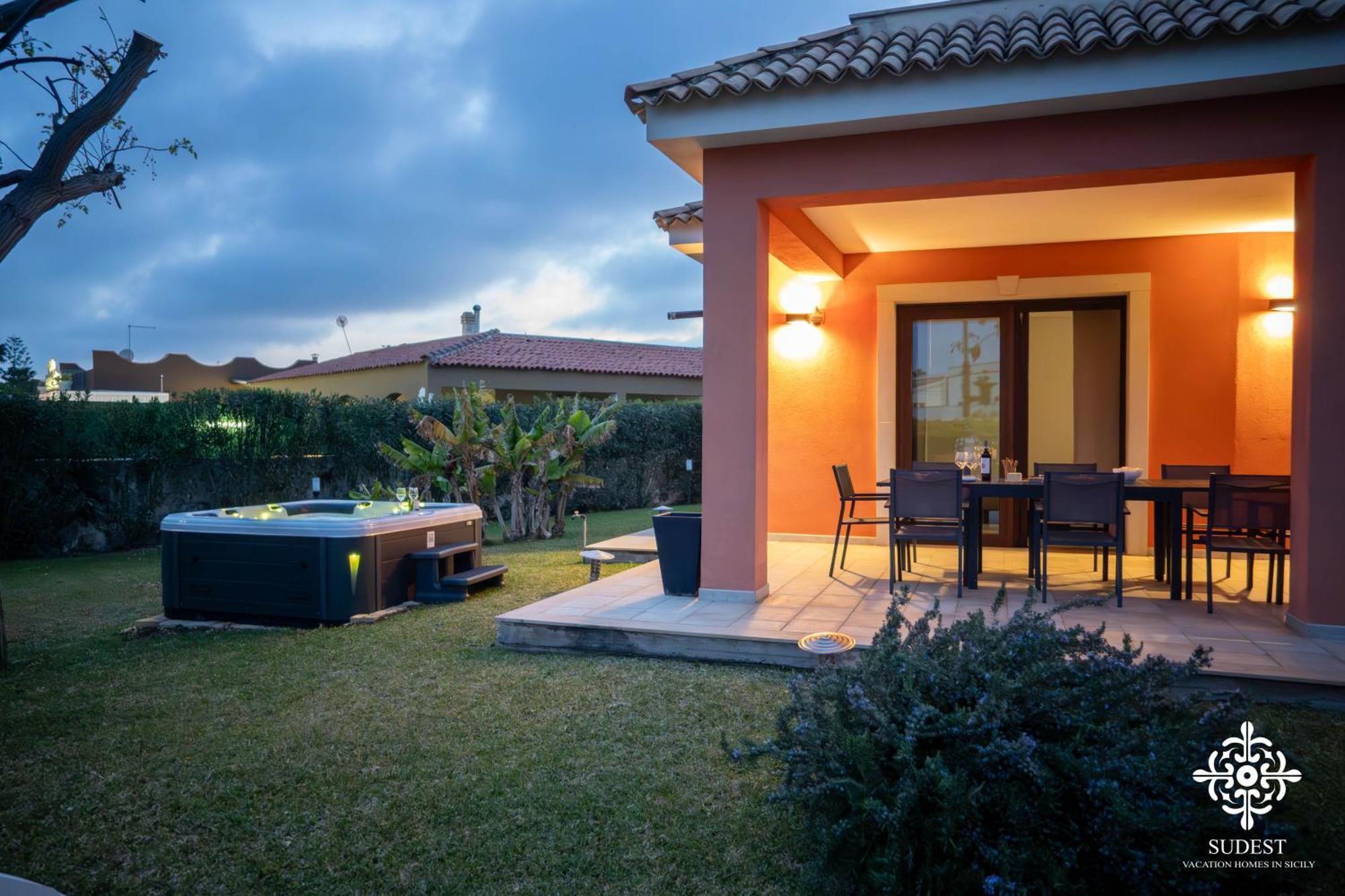 Villa Seaside - Beach Retreat With Jacuzzi Syrakuzy Zewnętrze zdjęcie
